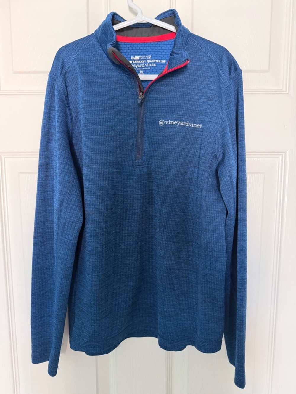 Vineyard Vines Blue Quarter-Zip Pullover
Boys Medium
